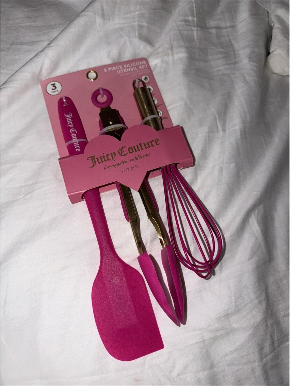 JUICY COUTURE 3 PIECE UTENSIL SET JUICY COUTURE 3 PIECE SILICONE UTENSIL SET NEW